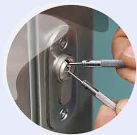 Locksmith Glenville